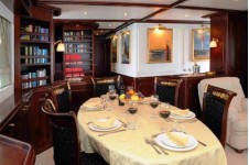 SILVIA M -  Dining area